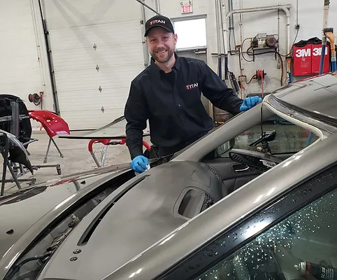 Waterloo-Auto-Glass-Replacements